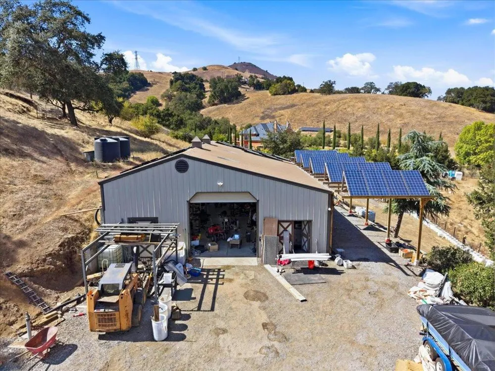 16155 De Witt Morgan Hill, CA 95037