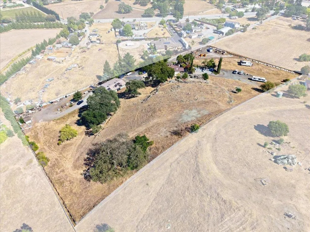 16155 De Witt Morgan Hill, CA 95037