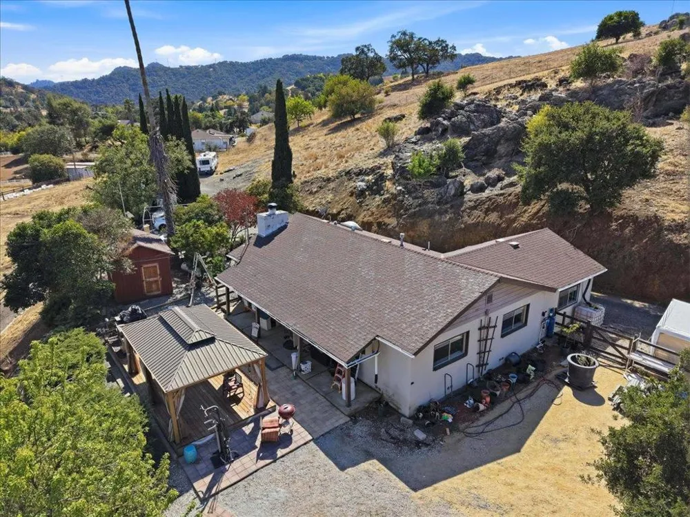 16155 De Witt Morgan Hill, CA 95037