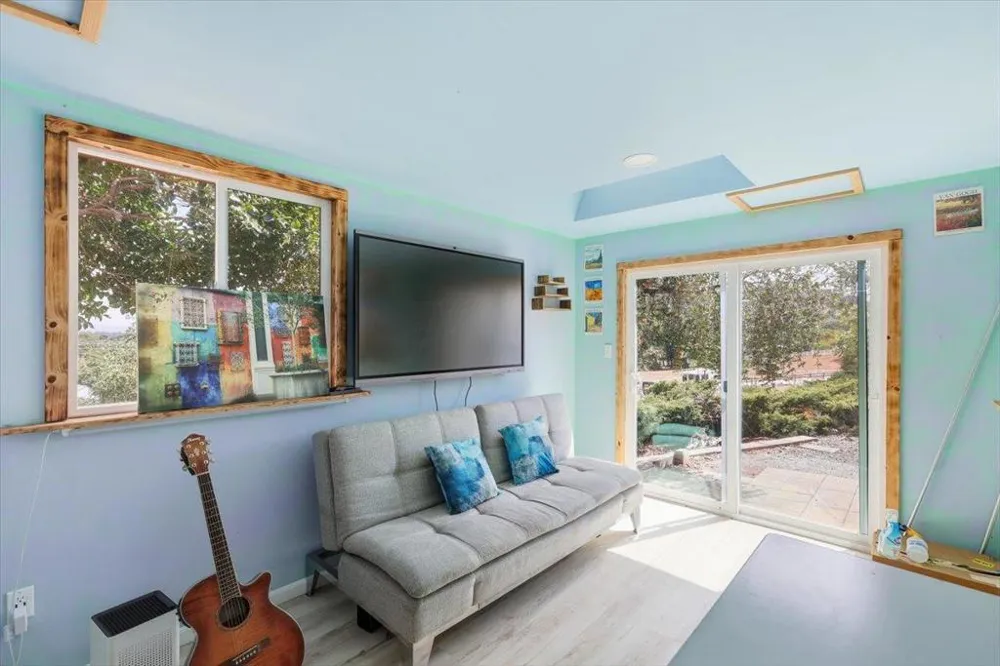 16155 De Witt Morgan Hill, CA 95037