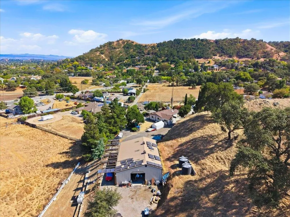 16155 De Witt Morgan Hill, CA 95037