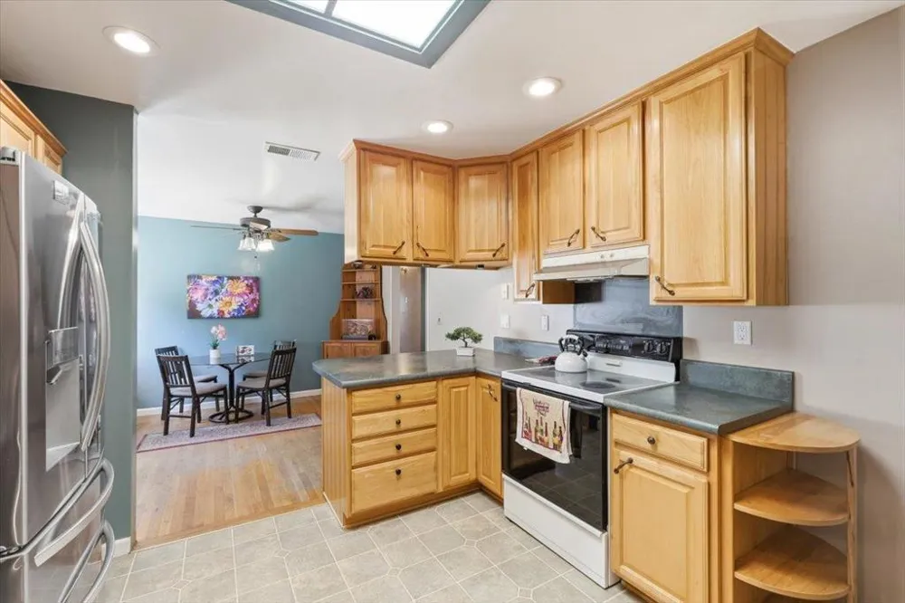 16155 De Witt Morgan Hill, CA 95037