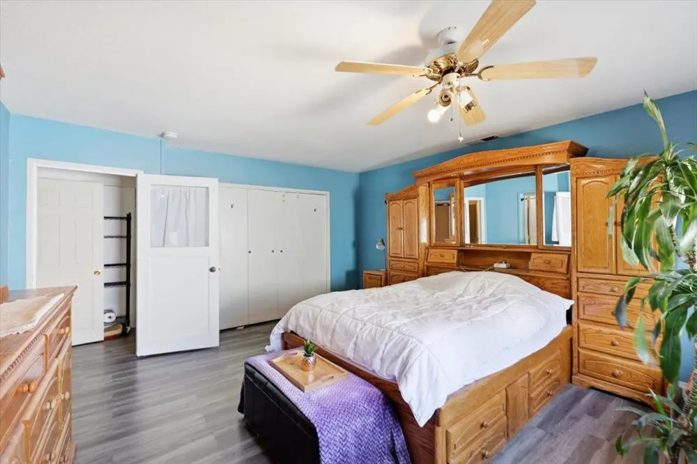 16155 De Witt Morgan Hill, CA 95037