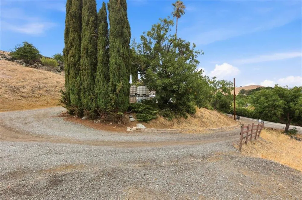16155 De Witt Morgan Hill, CA 95037
