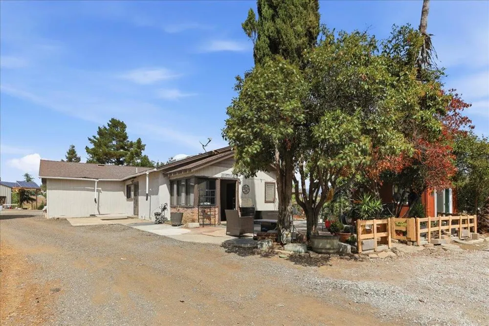 16155 De Witt Morgan Hill, CA 95037