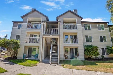 12423 Harbour Pointe Boulevard #V202