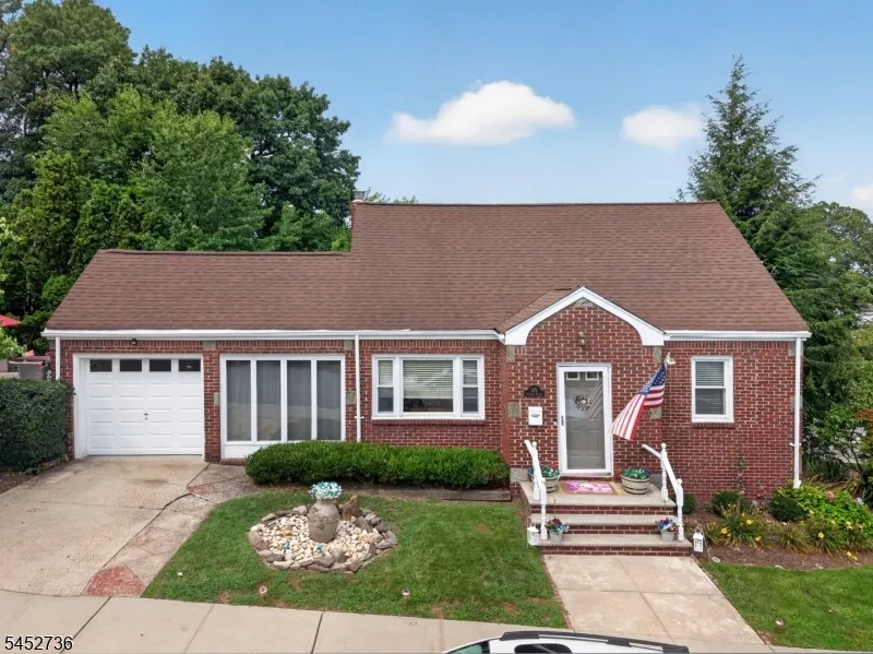 129 Belmohr St Belleville, NJ 07109