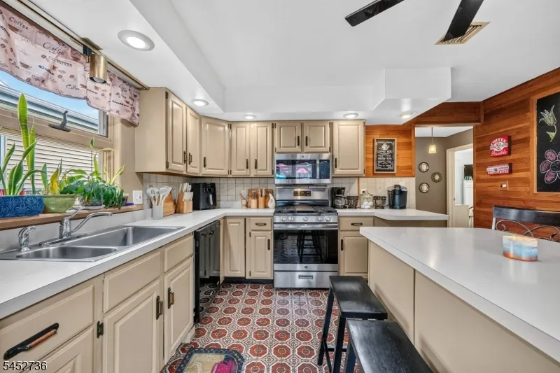 129 Belmohr St Belleville, NJ 07109