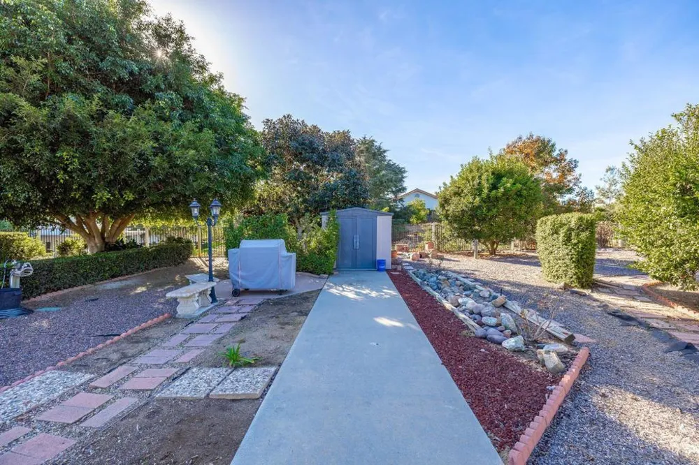 1350 Lupine Hills Vista, CA 92081