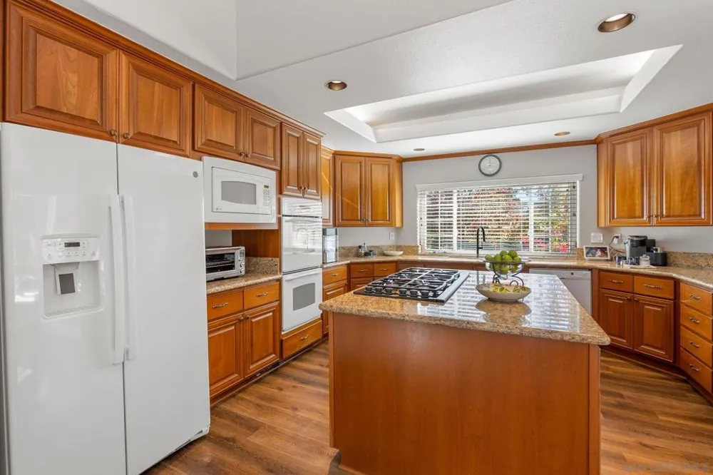 1350 Lupine Hills Vista, CA 92081