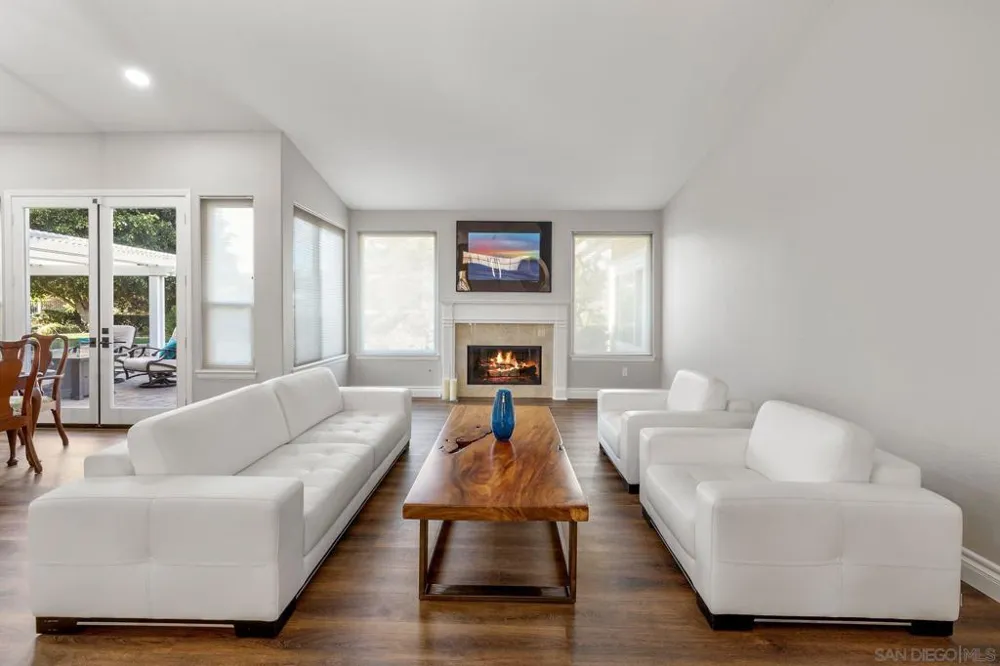 1350 Lupine Hills Vista, CA 92081