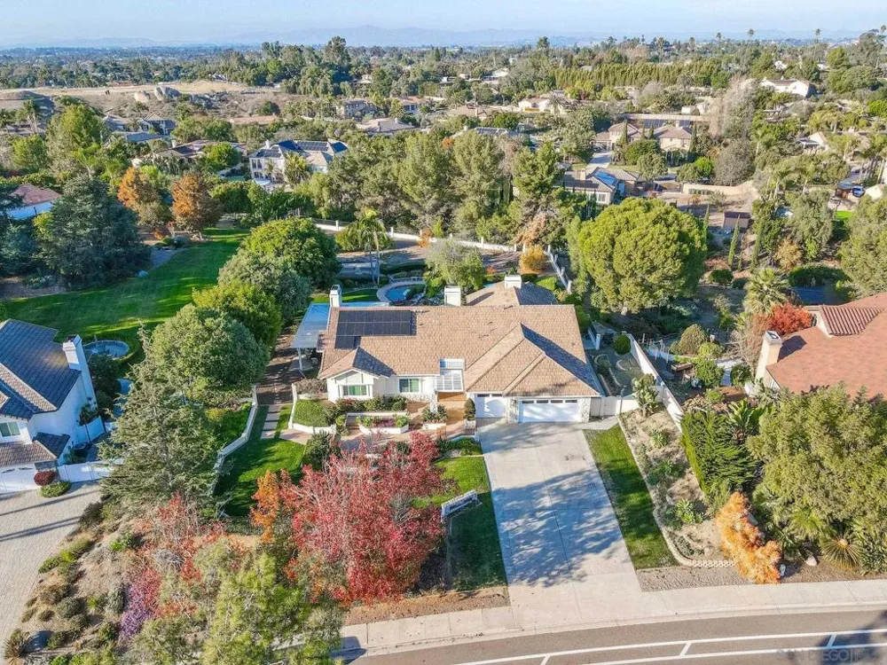1350 Lupine Hills Vista, CA 92081