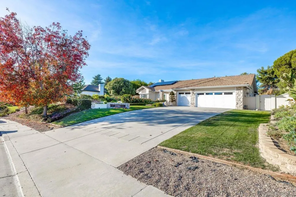 1350 Lupine Hills Vista, CA 92081
