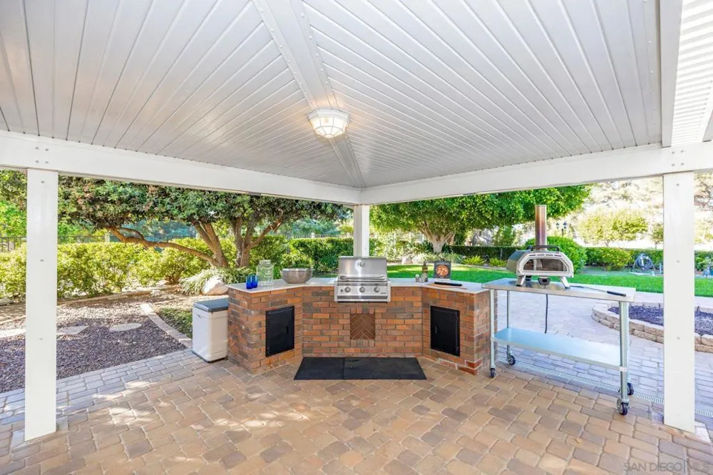 1350 Lupine Hills Vista, CA 92081