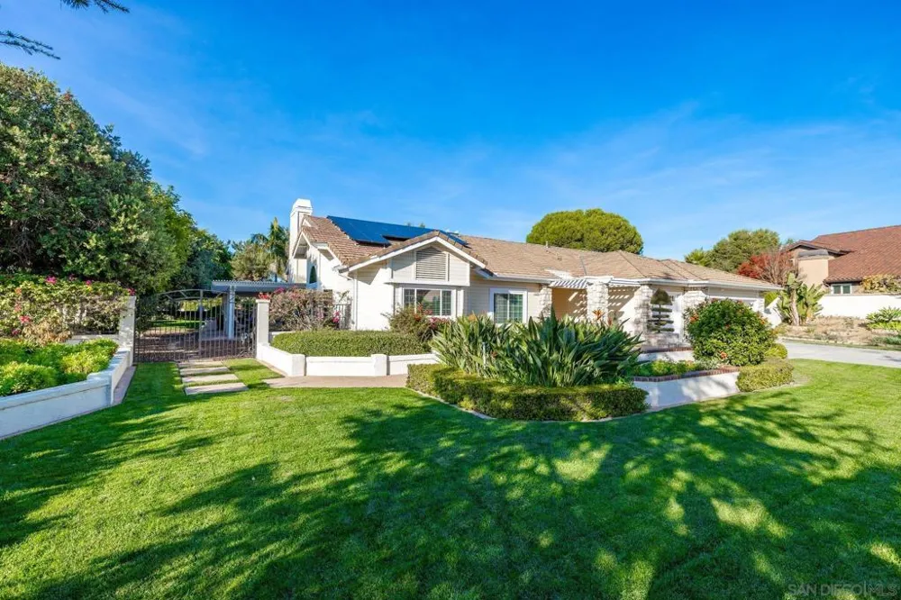 1350 Lupine Hills Vista, CA 92081