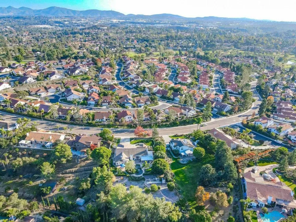 1350 Lupine Hills Vista, CA 92081
