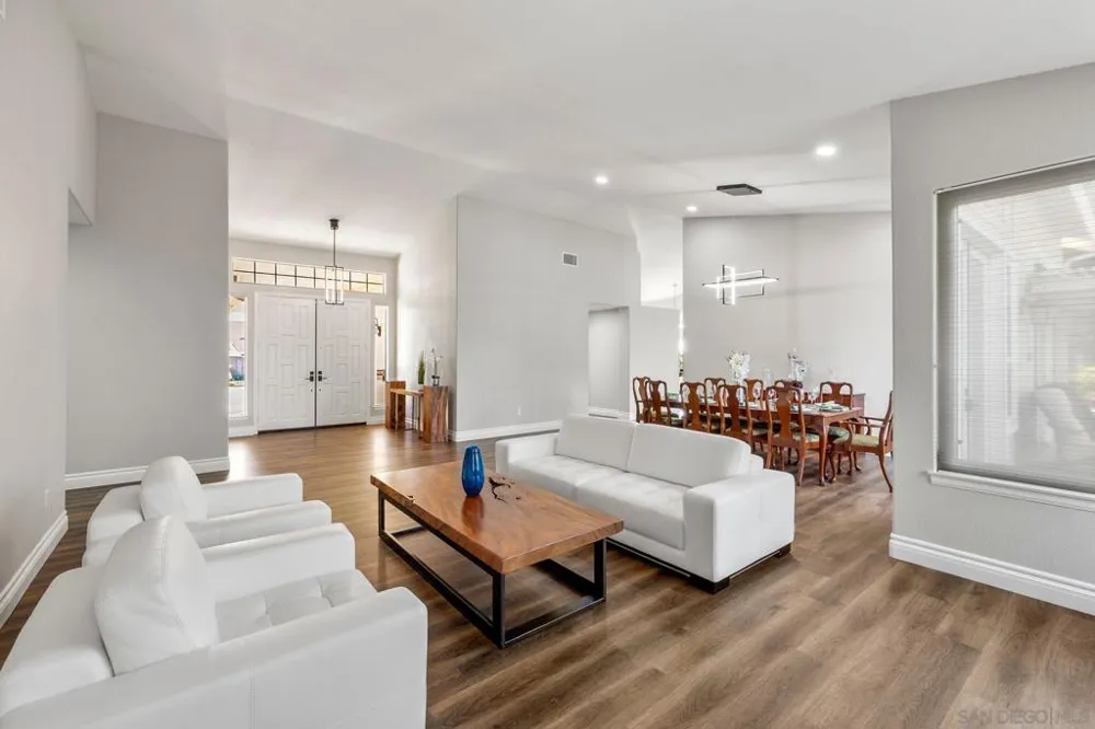 1350 Lupine Hills Vista, CA 92081