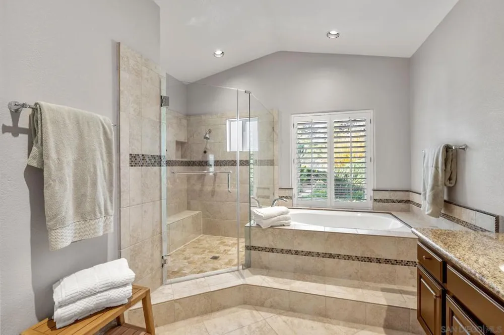 1350 Lupine Hills Vista, CA 92081