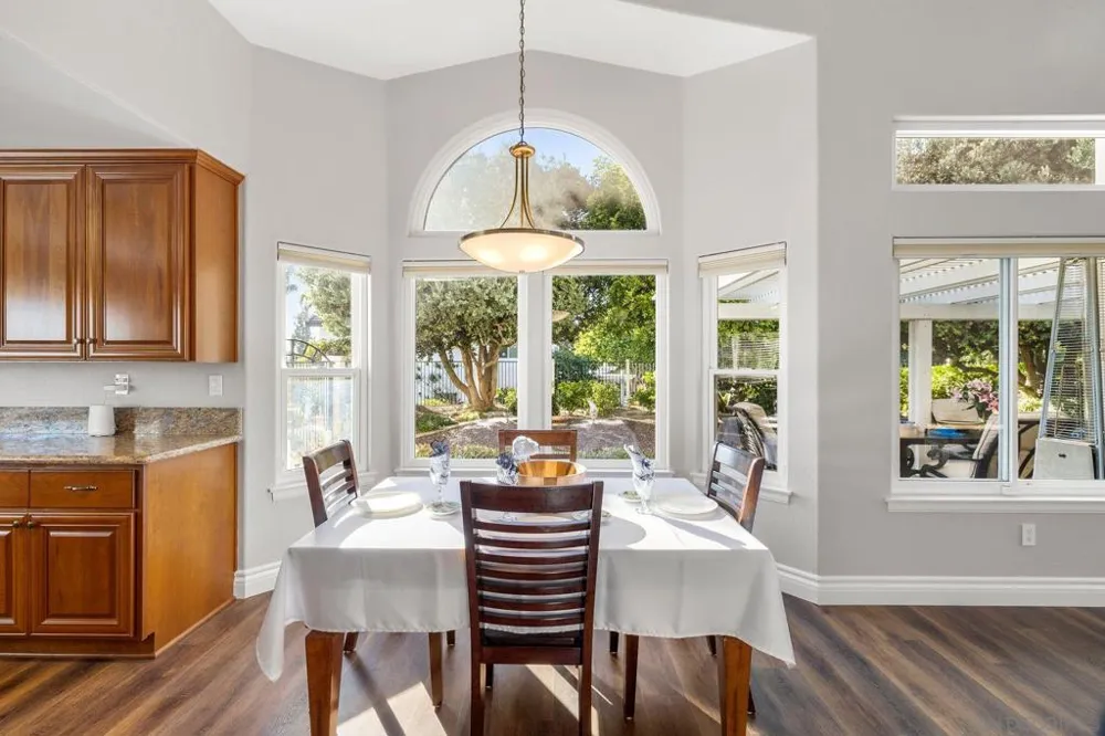 1350 Lupine Hills Vista, CA 92081
