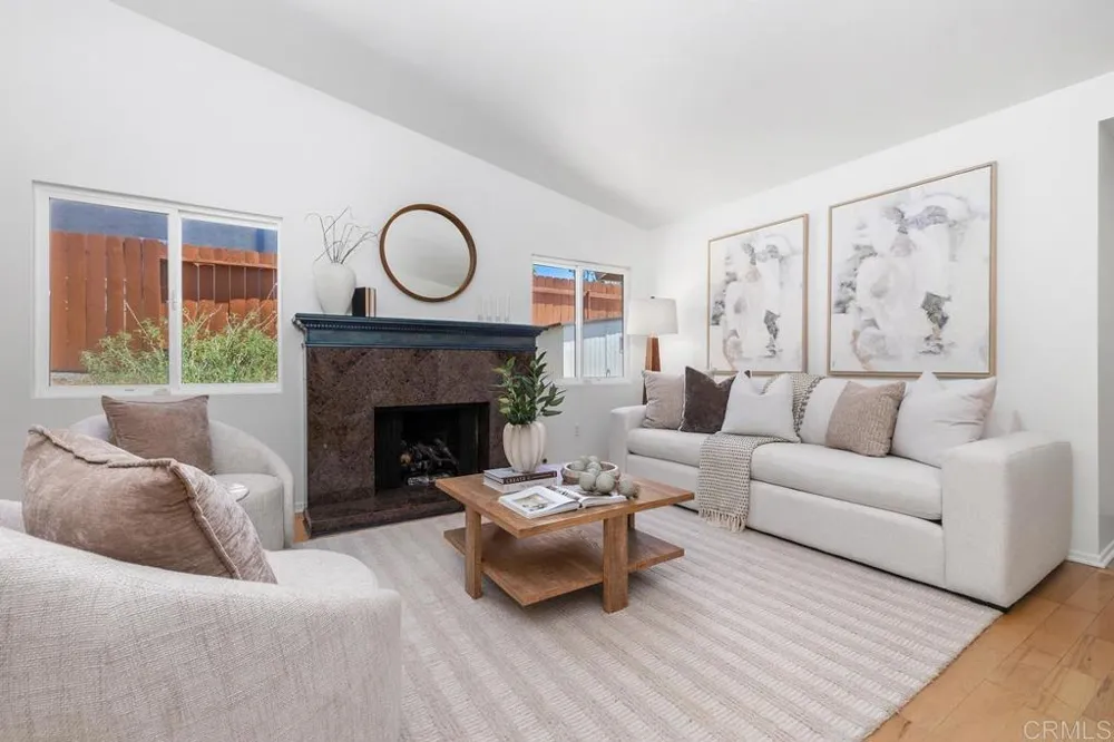 11274 Vista LA Cuesta Drive San Diego, CA 92131