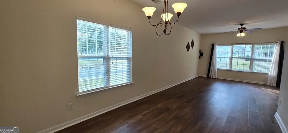 5472 Festival Av Fairburn, GA 30213