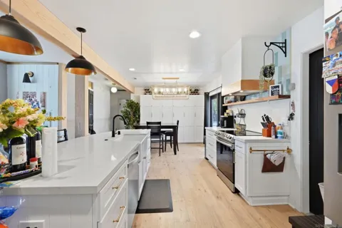5820 Gregg Court