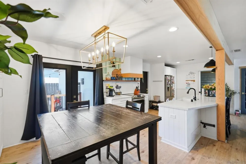 5820 Gregg Court La Mesa, CA 91942