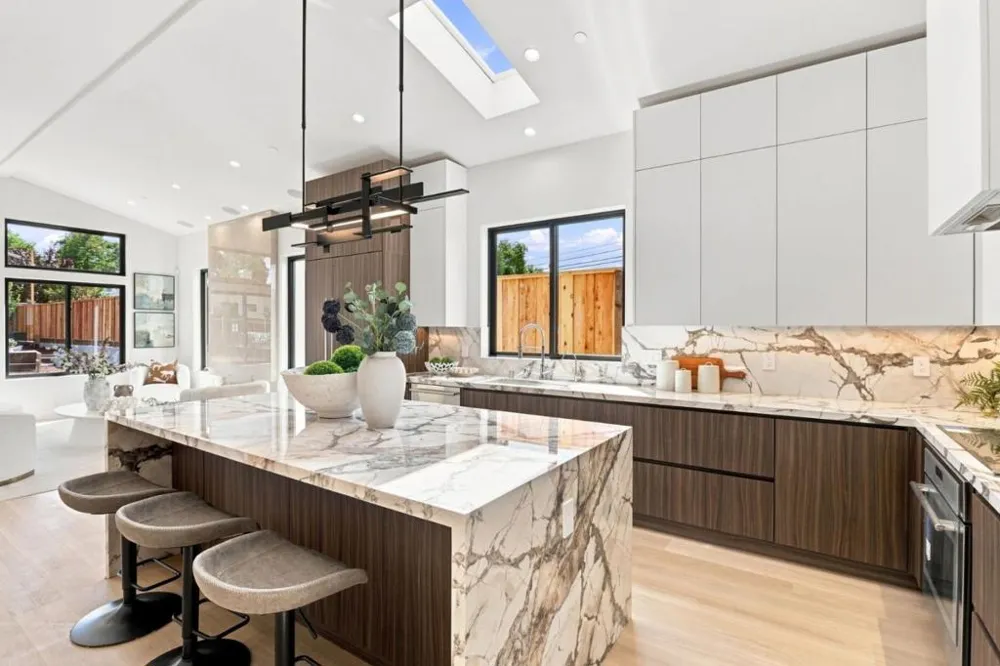 21468 Krzich Place Cupertino, CA 95014