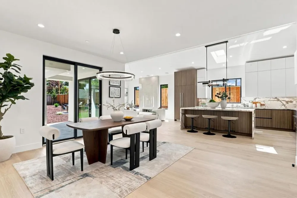 21468 Krzich Place Cupertino, CA 95014