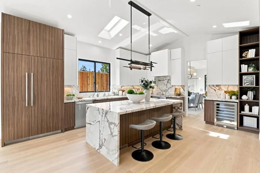 21468 Krzich Place Cupertino, CA 95014