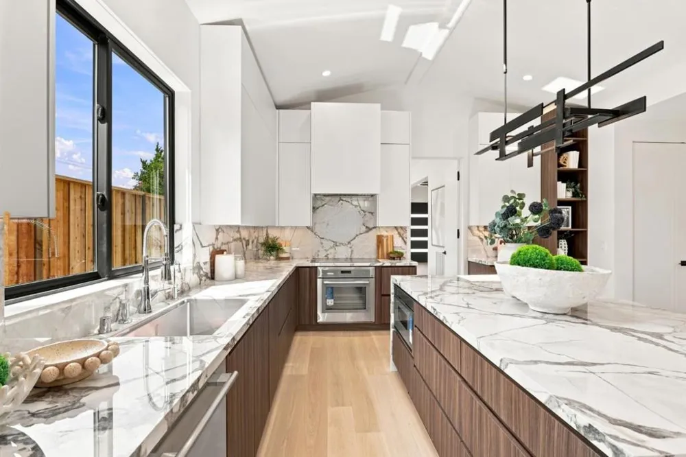 21468 Krzich Place Cupertino, CA 95014