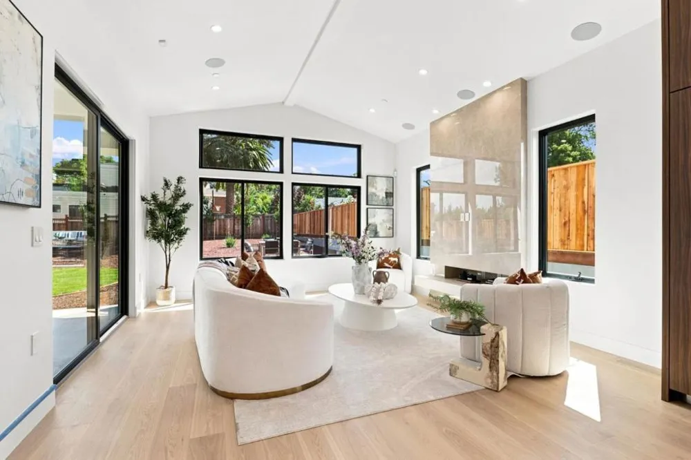 21468 Krzich Place Cupertino, CA 95014