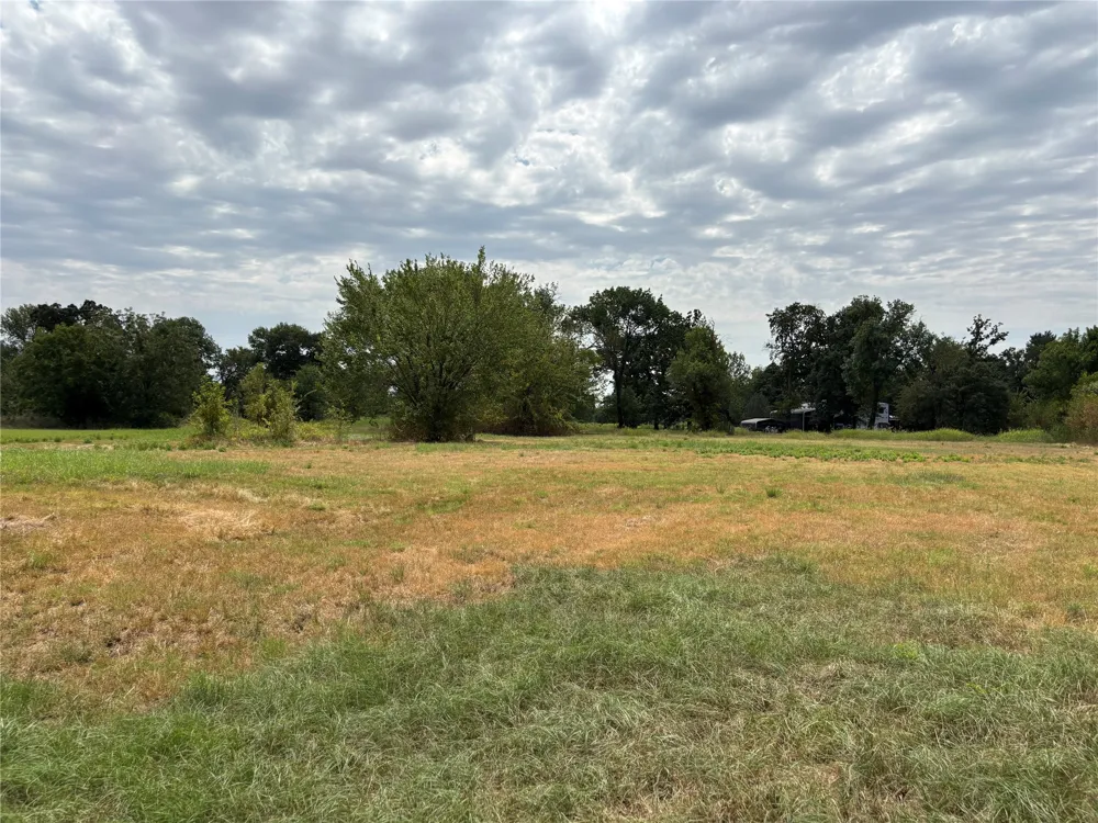 Hendrix Road Hendrix, OK 74741