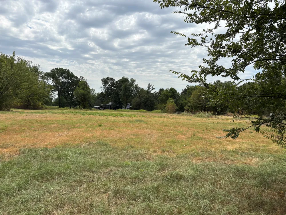 Hendrix Road Hendrix, OK 74741