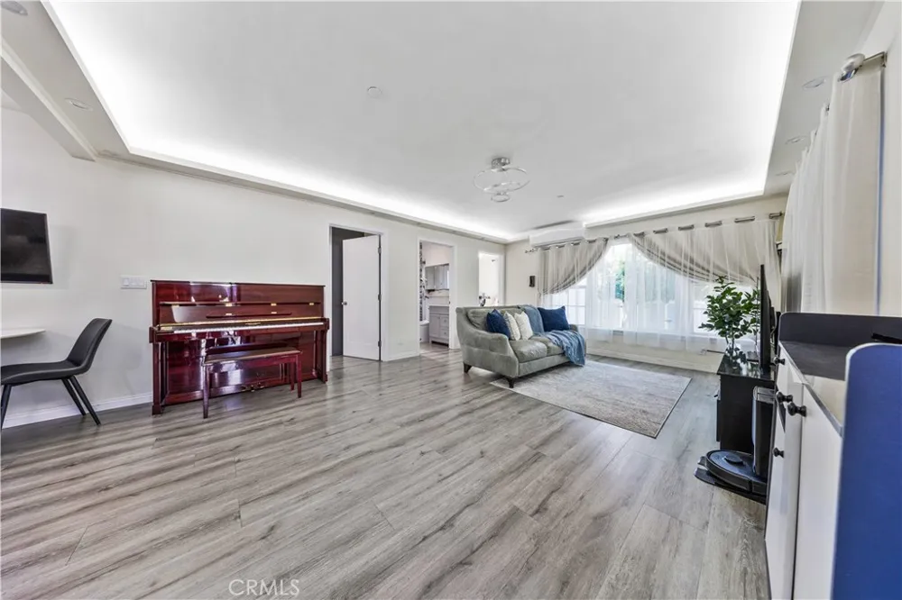 159 W Glendon Way San Gabriel, CA 91776