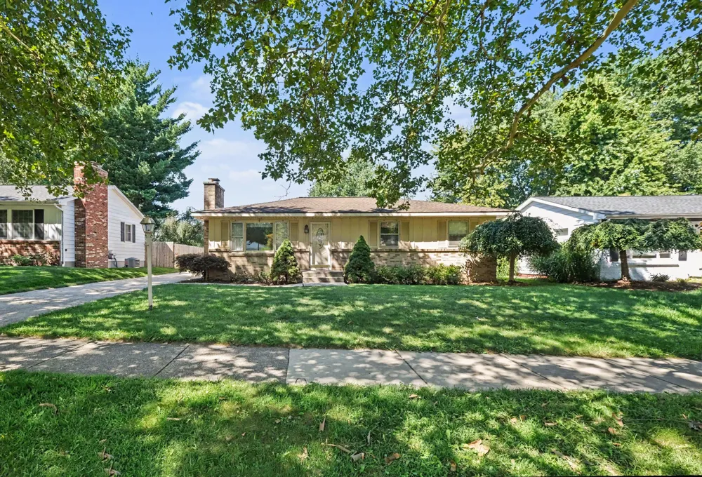 1399 Clover Crest NW Grand Rapids City, MI 49504