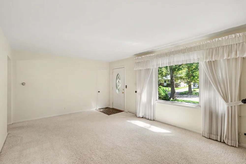 1399 Clover Crest NW Grand Rapids City, MI 49504