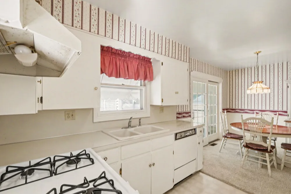 1399 Clover Crest NW Grand Rapids City, MI 49504