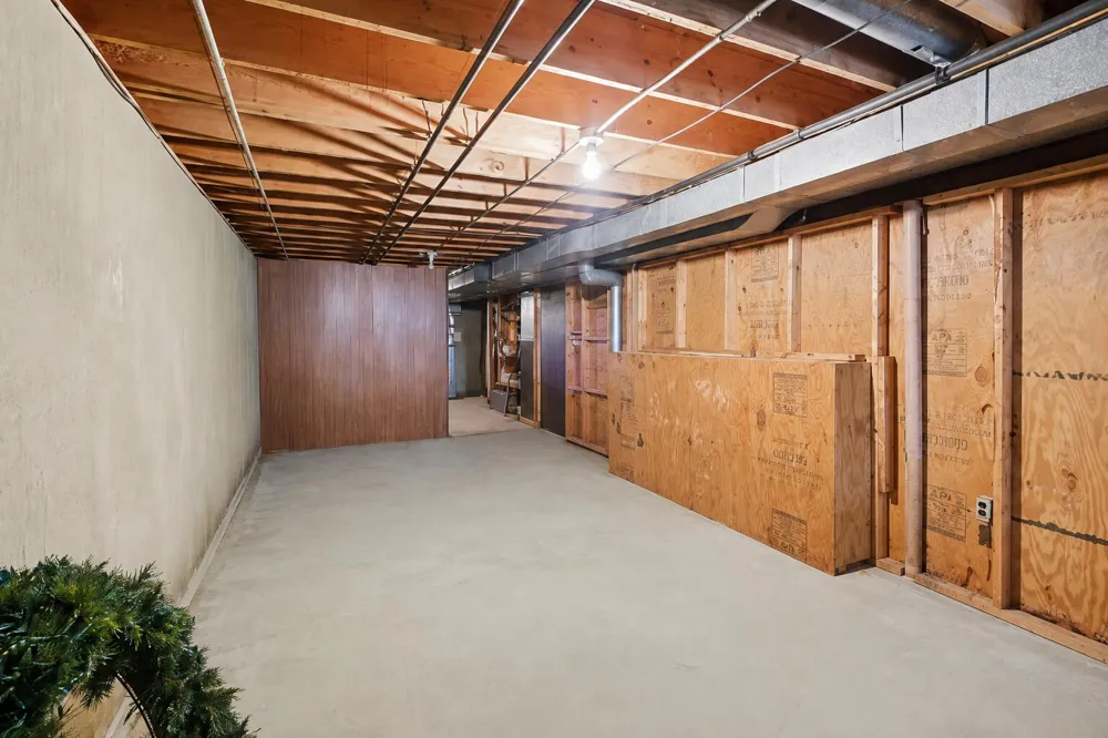 1399 Clover Crest NW Grand Rapids City, MI 49504