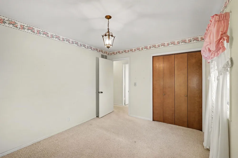 1399 Clover Crest NW Grand Rapids City, MI 49504
