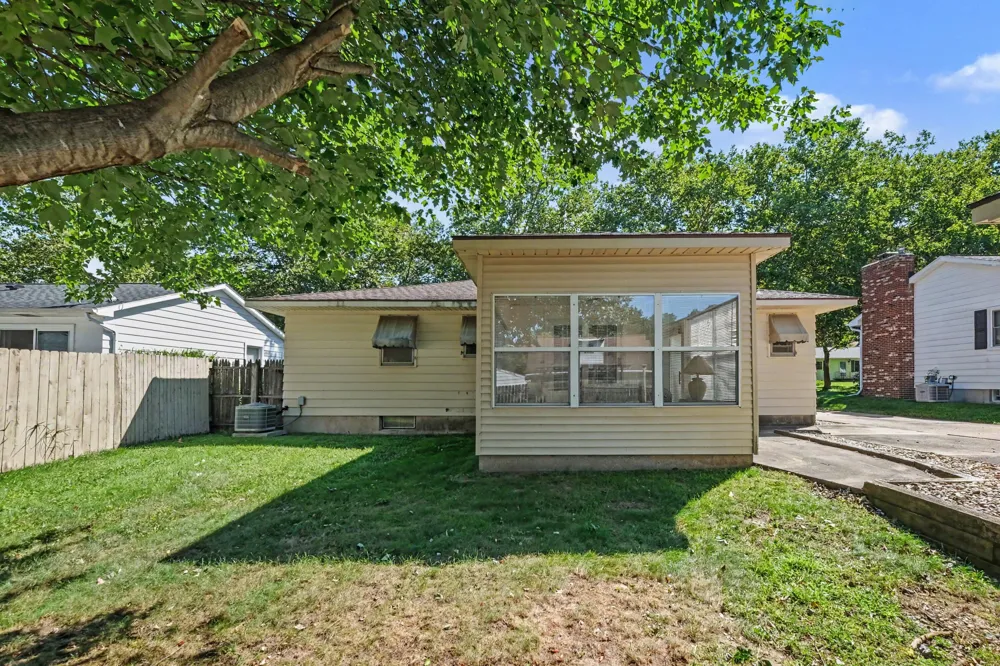 1399 Clover Crest NW Grand Rapids City, MI 49504