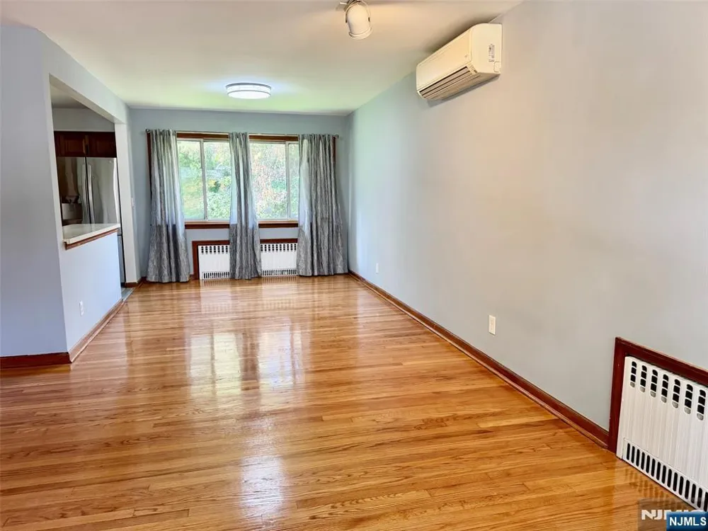 2465 Camner Street Fort Lee, NJ 07024