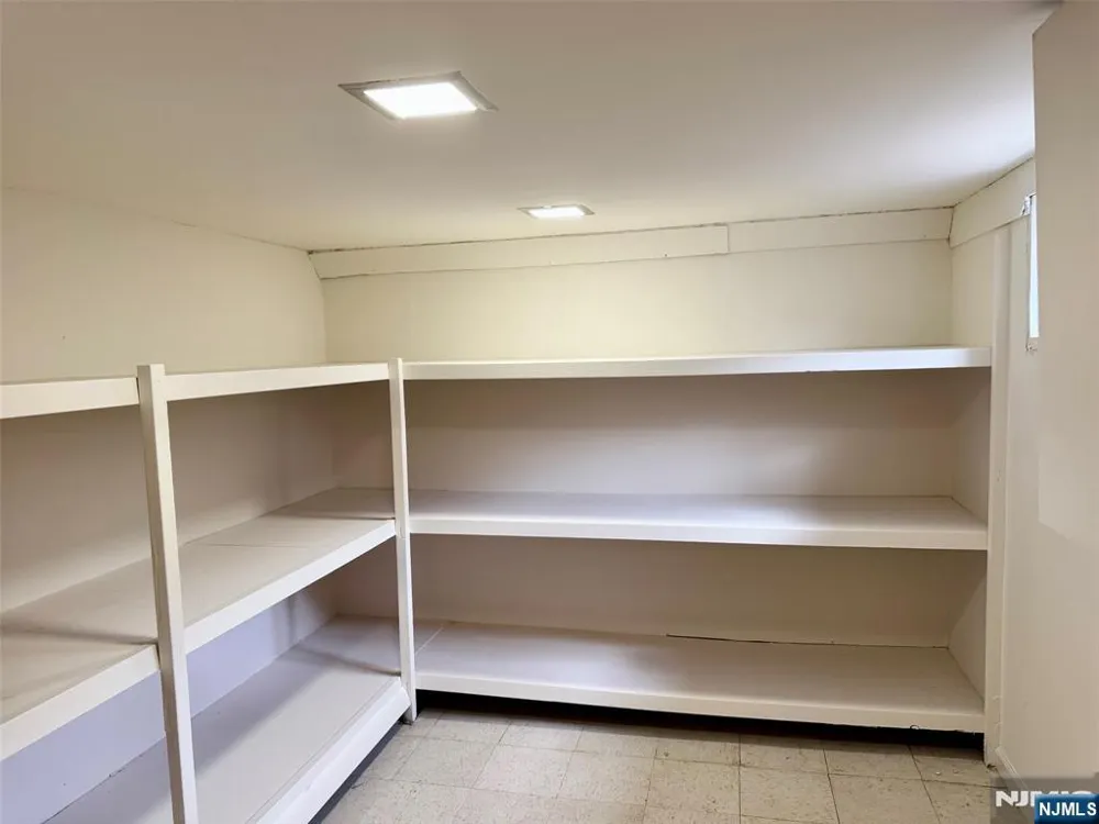 2465 Camner Street Fort Lee, NJ 07024
