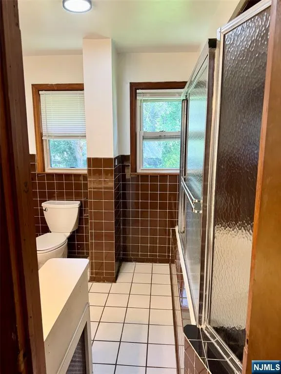 2465 Camner Street Fort Lee, NJ 07024
