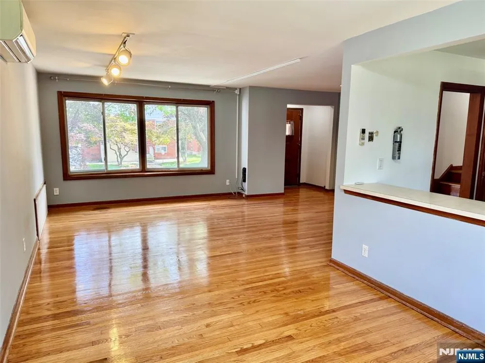 2465 Camner Street Fort Lee, NJ 07024