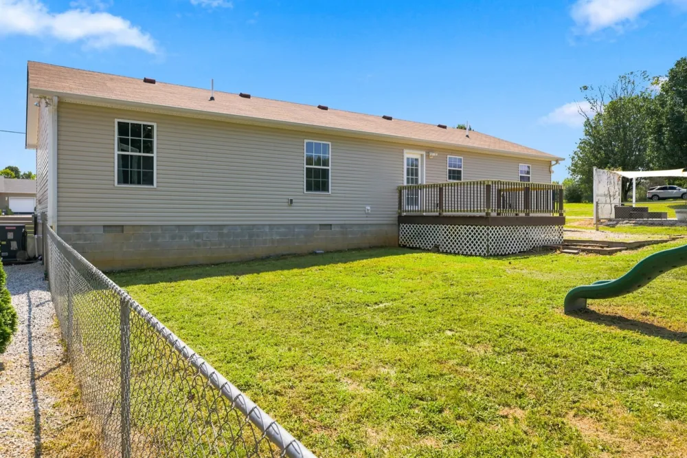 870 Newt Vanattia Rd Hillsboro, TN 37342