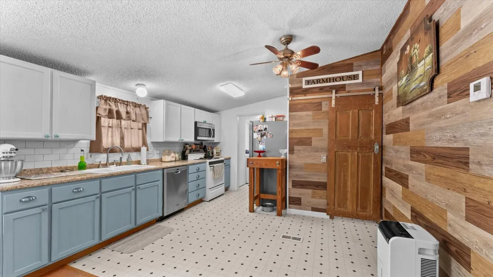 7747 Cattle Trail Road Midway, TX 75852