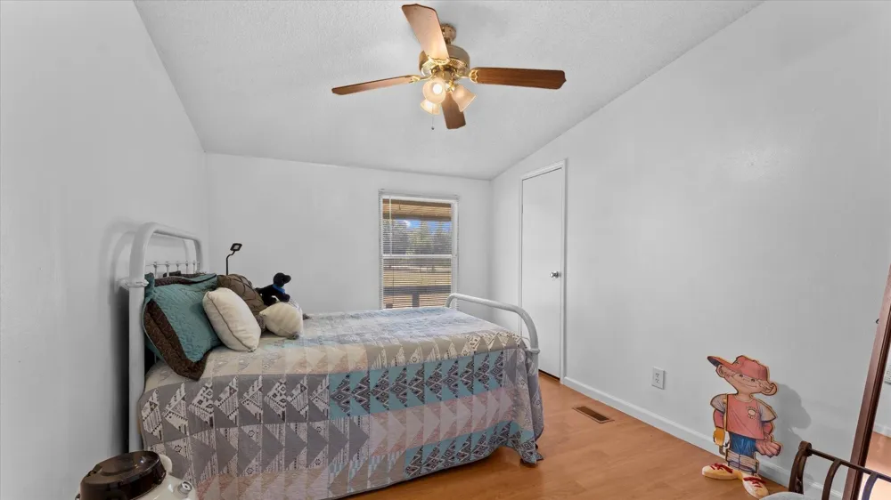 7747 Cattle Trail Road Midway, TX 75852