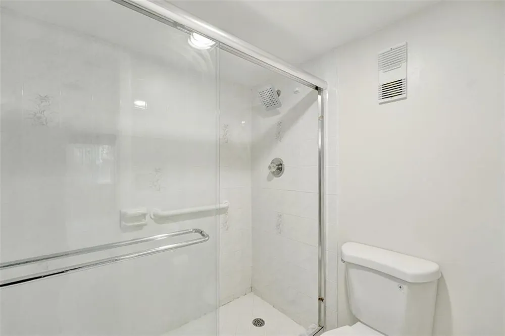 1000 St Charles Place #305 Pembroke Pines, FL 33026