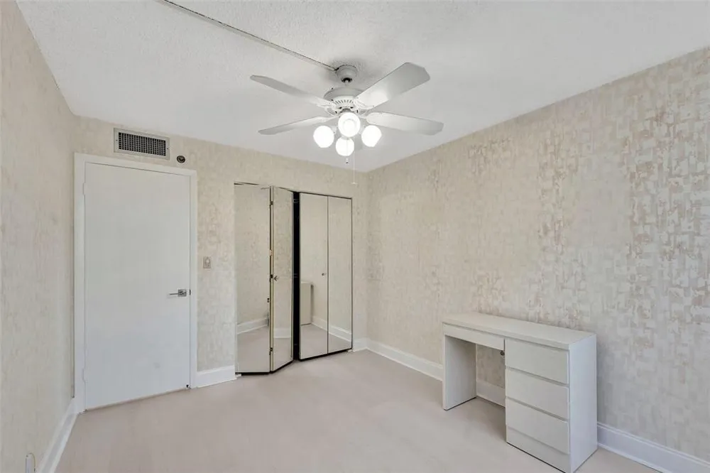 1000 St Charles Place #305 Pembroke Pines, FL 33026